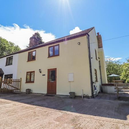 1 Greenway Cinderford 外观 照片