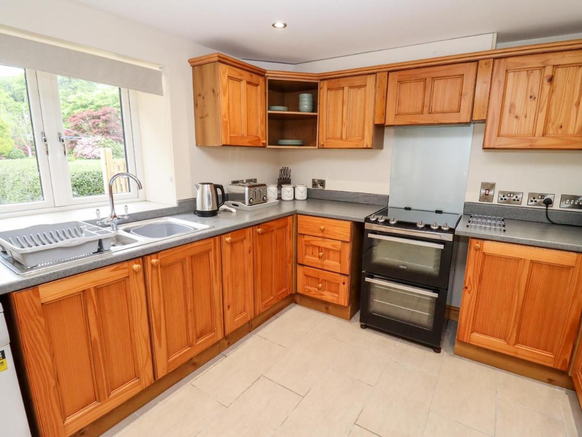 1 Greenway Cinderford 外观 照片